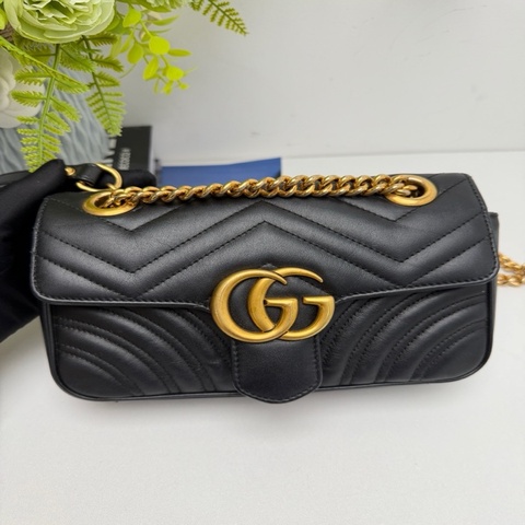 古馳Gucci  馬蒙22黑色 GG 標誌 斜挎包