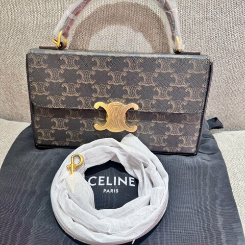 CELINE限量老花Triomphe Box