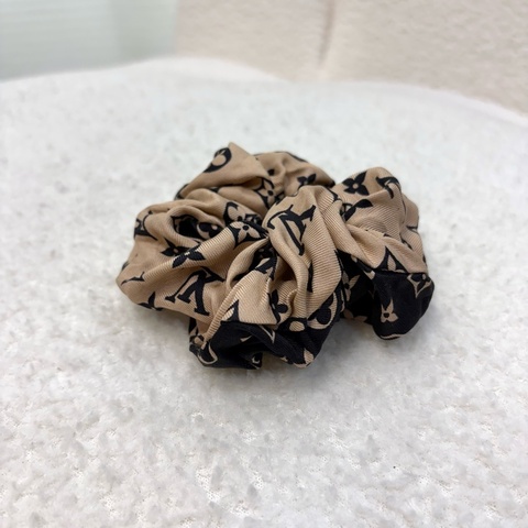 LV黑拚焦糖色老花印花髮圈
