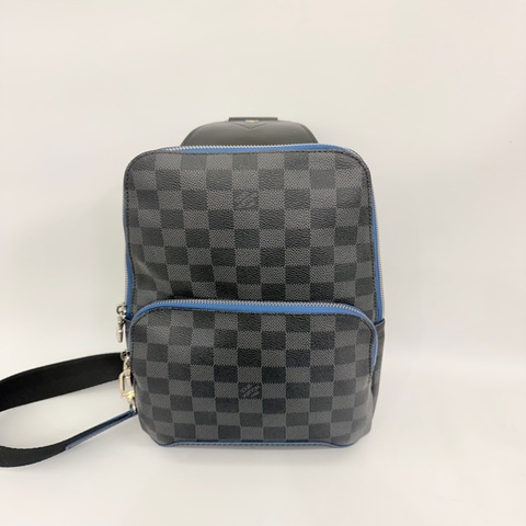 LV黑灰棋盤格藍邊銀釦 AvenueSlingBag銀胸腰包