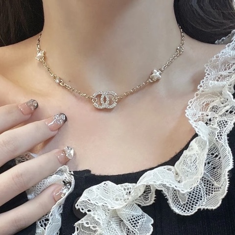 CHANEL 水鑽星星💫項鍊/頸鏈 Choker