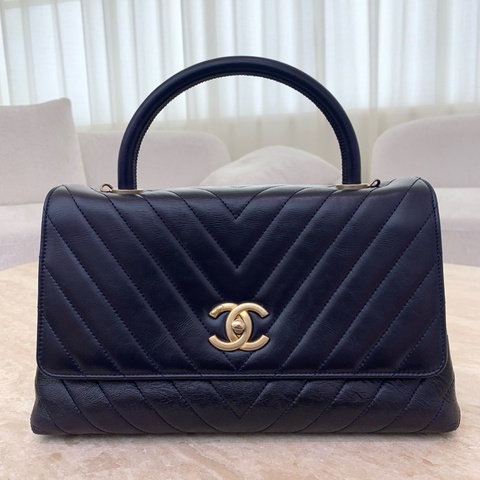 香奈兒Chanel    coco handle中號  藍金v紋 護理