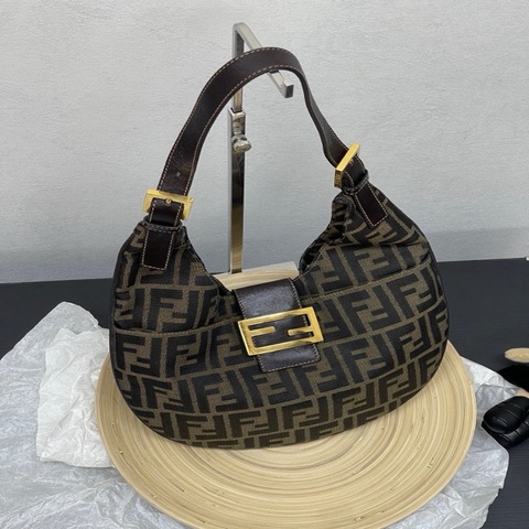 fendi芬迪金扣半月包 月牙包腋下包中古vintage