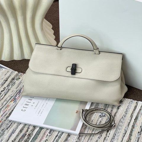 gucci古馳白色竹節旋轉扣 大號斜挎手提包