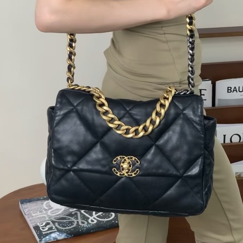 💎Chanel香奈兒｜黑金大菱格19bag枕頭包｜大號｜99新芯片款