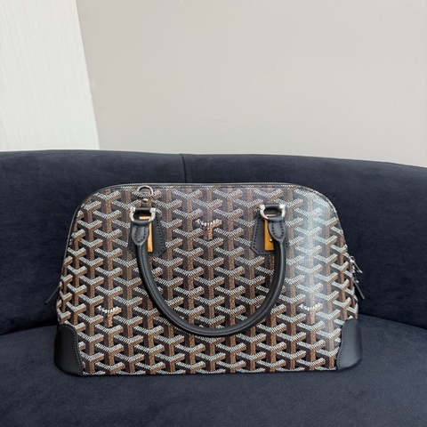 Goyardine 經典老花貝殼包 中号 21年/沒有肩帶