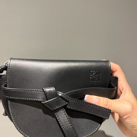 Loewe mini 側背包