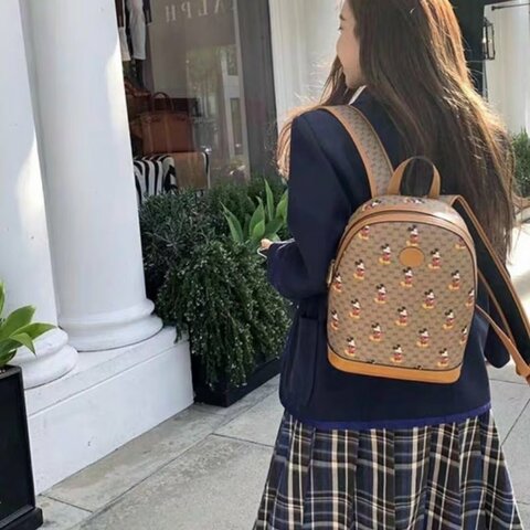 Gucci 棕色Disney米奇聯名後背包 22*27*12cm 98新配件塵袋