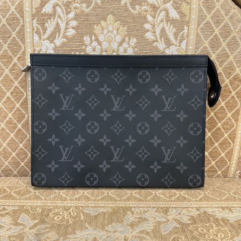 LV 黑灰原花銀釦Pochette Voyage MM6卡手拿包M61692