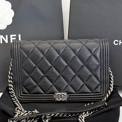 Chanel 香奈兒黑色牛皮金銀扣leboy系列woc鏈條