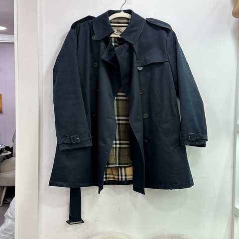 BURBERRY博柏利黑色肯辛頓風衣外套