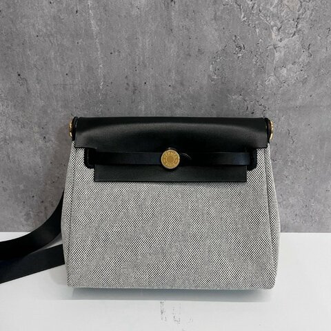 Hermes mini herbag 熊貓色金釦 K刻