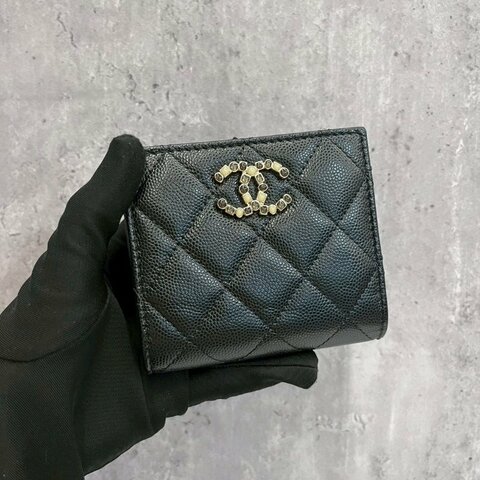 Chanel 兩摺短夾