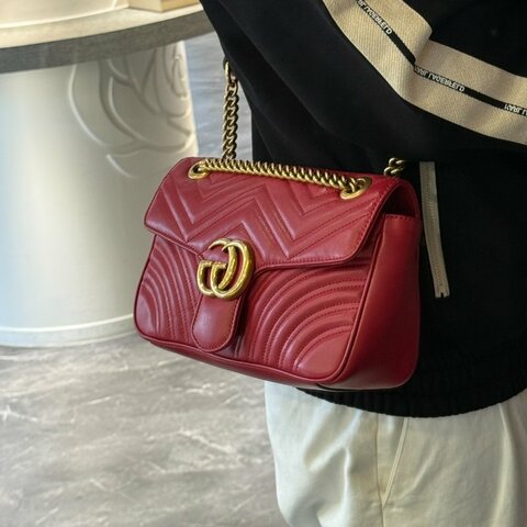 GUCCI馬孟鏈包紅色