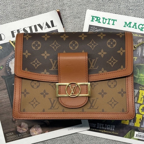 超低價   Louis Vuitton 路易威登 達芙妮中號老花拼色/25*19*11cm 缺金屬鏈）