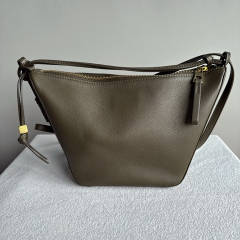 Loewe green hammock hobo bag 羅意威和福袋