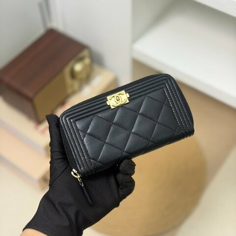 🏷️Chanel 香奈兒．Boy 拉鍊中夾
