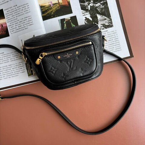 ::Louis Vuitton:: LV M46917 Mini Bumbag 黑色粒面Monogram Empreinte皮革肩背鏈包 斜背包