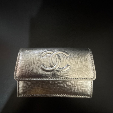 Chanel 銀色三折短夾