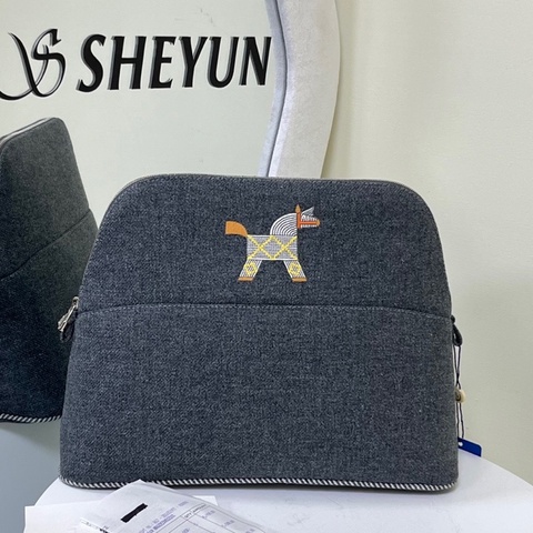 Hermes bolide小馬刺繡灰色手拿化妝包 尺寸30*20