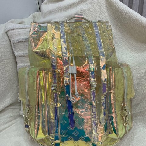 LV M44766 Virgil Christopher GM 雷射透明雙肩背包 半透明虹彩金屬白扣