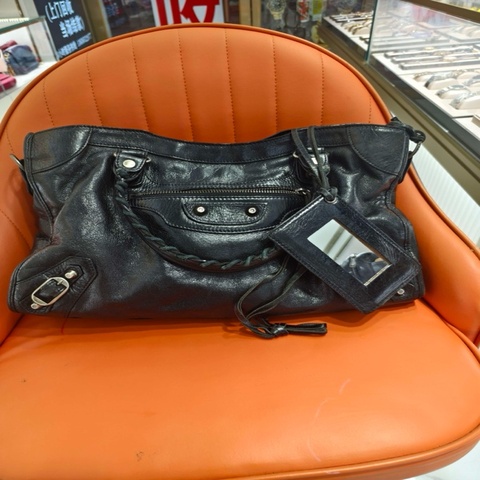 巴黎世家/Balenciaga LE CITY中號手袋      羊皮革