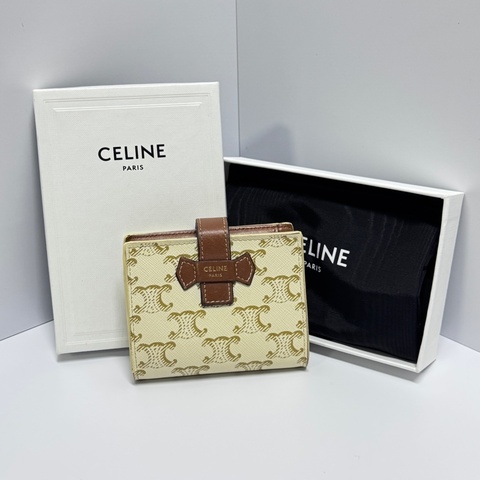 （全套配件🎁） Celine 經典老花Triomphe 短夾 專櫃23000
