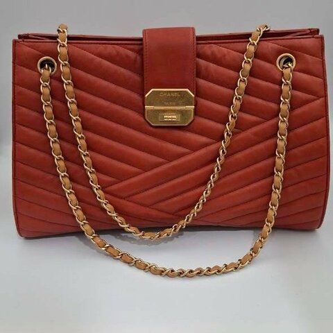 【Chanel】Vintage Chanel 復古磚紅 V 字紋 Cherish 風琴鏈帶包✨ 復古金扣肩背包/斜背包【絕版稀有收藏款/含雷標】