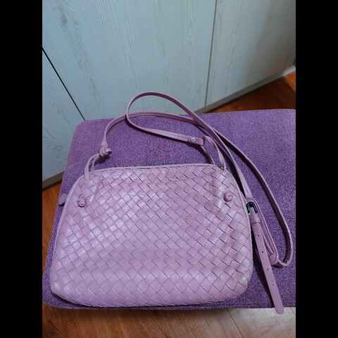 Bottega Veneta intrecciato Nodini pink Napa leather / 編織小羊皮斜背包（莫蘭迪粉）