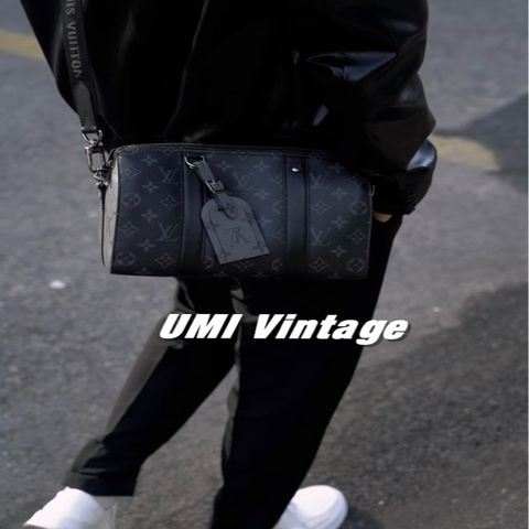 #熱銷現貨# LV Keepall 27黑武士#斜背包#潮男必備