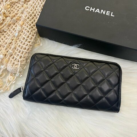 CHANEL 小羊皮銀釦鏈長夾 黑色