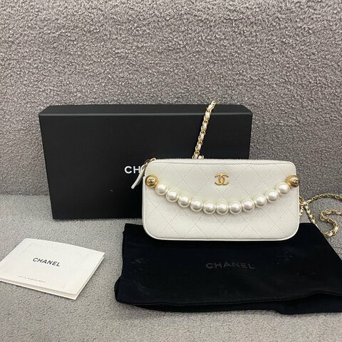 Chanel 雙層手機包 白色 山羊皮 銀扣