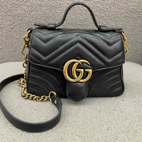 古馳 Gucci GG Marmont 郵差包 黑色 牛皮 金扣