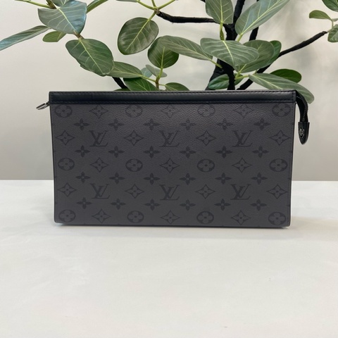 LV 路易威登 Pochette Voyage黑灰老花手拿包