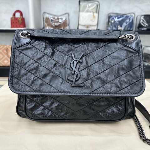 YSL/聖羅蘭  20年 新款 D扣黑色niki中號褶皺小牛皮 尺寸：28*20*8.5