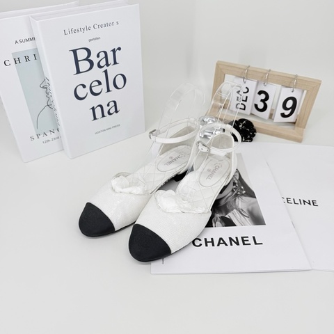 Chanel香奈兒 黑白拼色亮片瑪麗珍 36碼