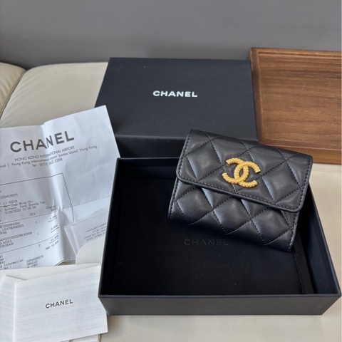 🌷大全套芯片款！Chanel 香奈兒 黑金羊皮短夾