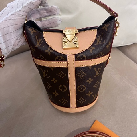 99新lv路易威登 Duffle 經典老花印花標誌性S-Lock鎖扣可拆卸肩帶 芯片款