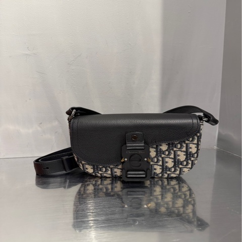 Dior Saddle 馬鞍郵差包 迷你 ｜Classic Trend CT精品｜台北東區實體