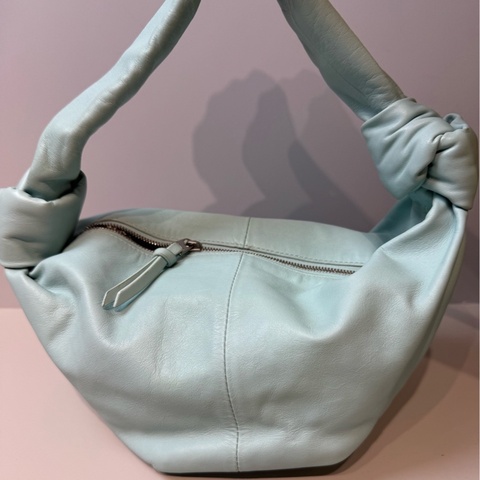 葆蝶家/Bottega Veneta  手拿包