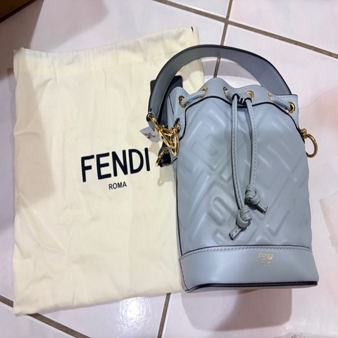 FENDI 芬迪 Mon Tresor 迷你 牛皮款 手提斜背水桶包