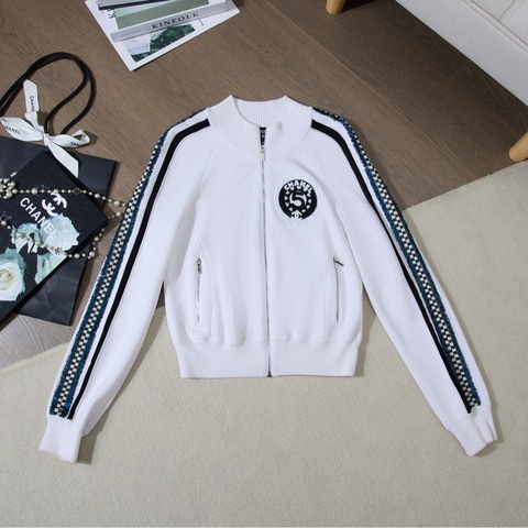 CHANEL 21C 白色5號徽章拉鏈運動外套 Size38