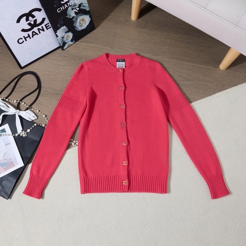 CHANEL 桃紅色圓領針織開衫