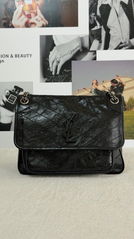 YSL 聖羅蘭黑色油蠟皮 niki中號 尺寸：28×22×9cm