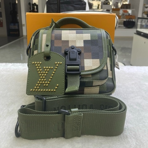 LV路易威登LOUIS VUITTON Messenger 迷彩系列郵差包手提包斜挎包 男款 迷彩色 芯片款