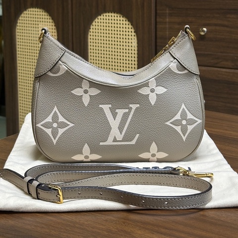 Louis Vuitton 路易威登/LV 大象灰牛角包