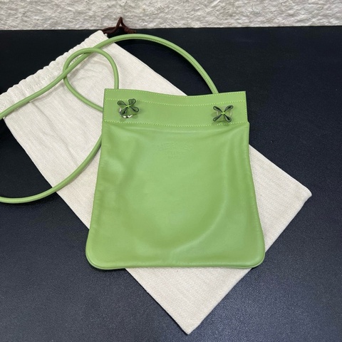 Hermes/愛馬仕aline 迷你牛油果綠信封包單肩包斜挎包 極簡風格永不過時 皮質細膩 男女可背款