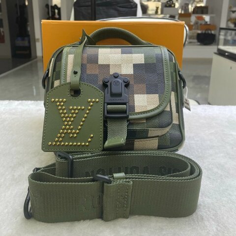LV路易威登LOUIS VUITTON Messenger 迷彩系列 郵差包手提包斜挎包 男款 迷彩色 芯片款