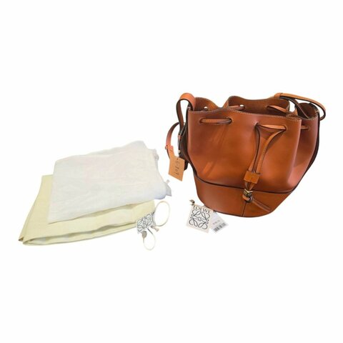 【美收精品】 LOEWE Balloon Small 焦糖瑪奇朵色 側背水桶包 6-809