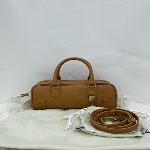 Loewe 羅意威 Amazona 23 楊冪同款 可拆卸可調節肩帶拉鍊開合 納帕小牛皮 單肩斜挎手提包 溫暖沙漠色 有防塵袋 尺寸約：23*10*11